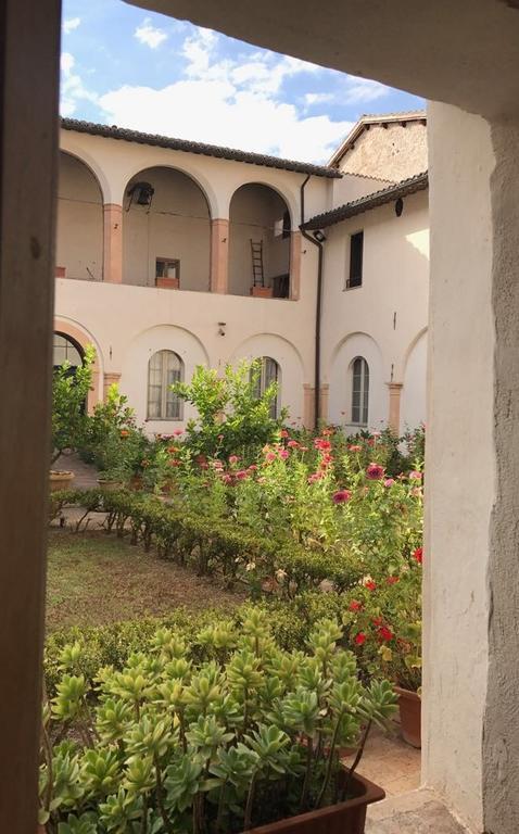 Casa Religiosa Di Ospitalita San Ponziano Bed & Breakfast Сполето Екстериор снимка